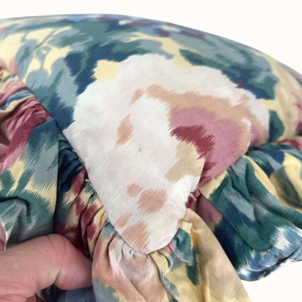 VINTAGE FLORAL RUFFLED THROW PILLOW ZIPPERD SHAM PILLOW INSIDE COTTAGE
